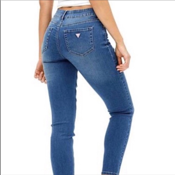 guess light wash jeans